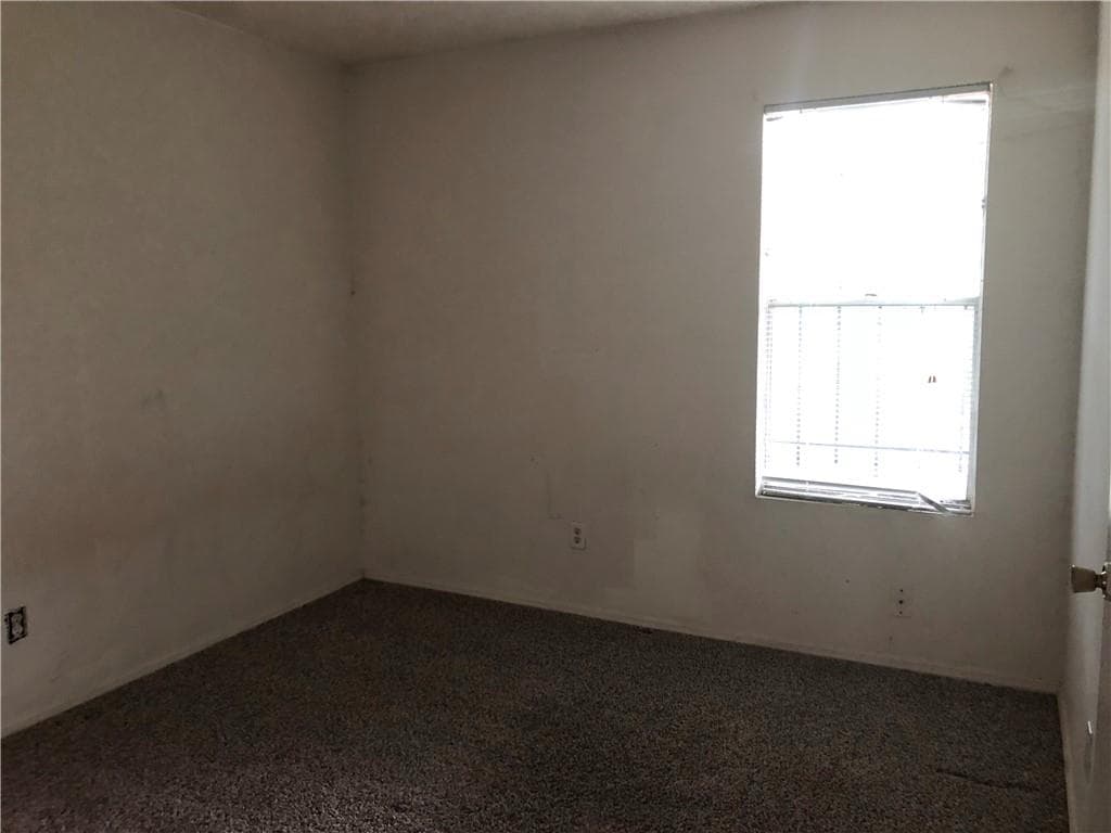 3 bedroom, 2 bathroom, 1,300 sq ft single family residence for sale at 4817 Mainstreet Valley Trace, Stone Mountain, GA 30088 — photo 6