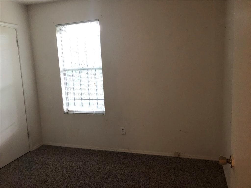 3 bedroom, 2 bathroom, 1,300 sq ft single family residence for sale at 4817 Mainstreet Valley Trace, Stone Mountain, GA 30088 — photo 7