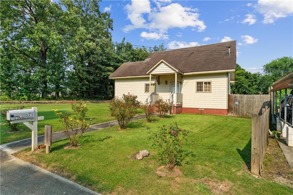 4 bedroom, 2 bathroom, 1,140 sq ft single family residence for sale at 7 Cherry Street, Rome, GA 30165 — photo 5