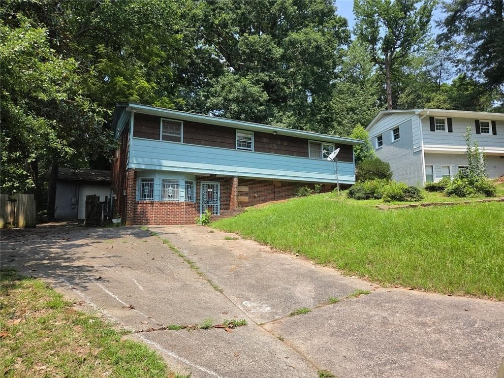4 bedroom, 1 bathroom, 1,144 sq ft single family residence for sale at 3173 Pennington Circle, Atlanta, GA 30354 — photo 1 of 18