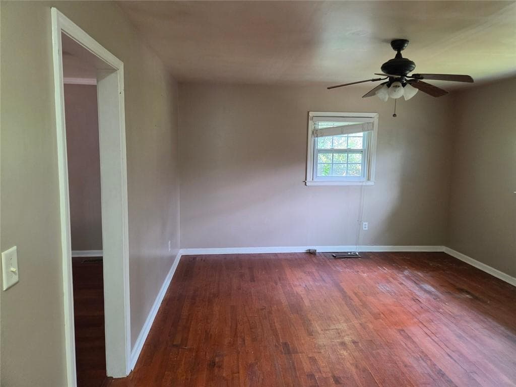 4 bedroom, 1 bathroom, 1,144 sq ft single family residence for sale at 3173 Pennington Circle, Atlanta, GA 30354 — photo 10
