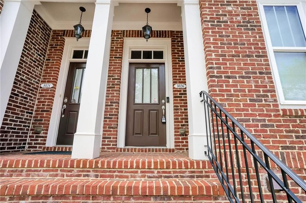 3 bedroom, 4 bathroom, 1,856 sq ft townhouse for rent at 3026 Eltham Place, Decatur, GA 30033 for $2,995 a month — photo 2