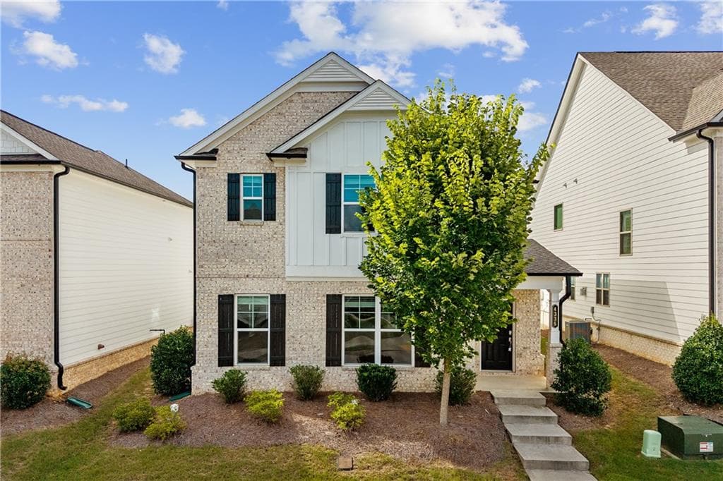 4 bedroom, 3 bathroom, 2,435 sq ft single family residence for sale at 4335 Magpie Drive, Hoschton, GA 30548