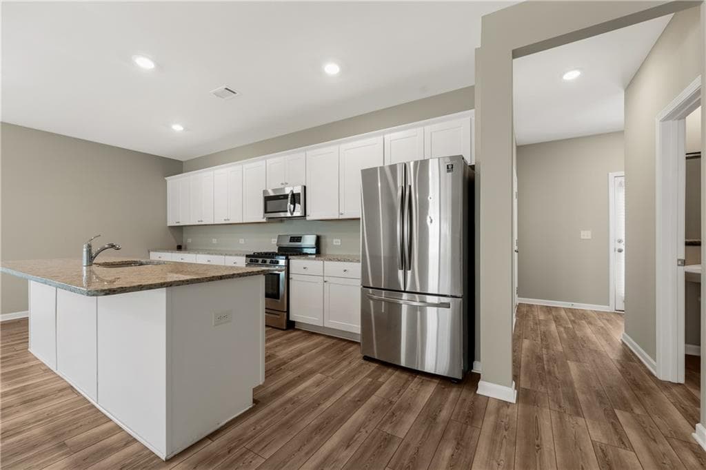 4 bedroom, 3 bathroom, 2,435 sq ft single family residence for sale at 4335 Magpie Drive, Hoschton, GA 30548 — photo 10
