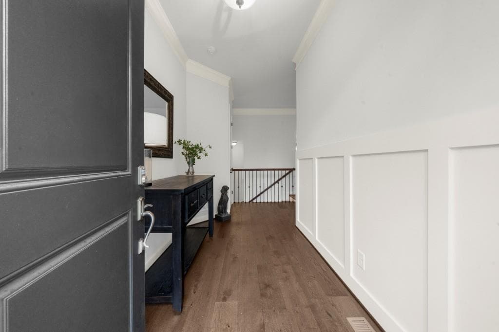 3 bedroom, 4 bathroom, 2,392 sq ft townhouse for rent at 410 Rose Garden Lane, Alpharetta, GA 30009 for $5,300 a month — photo 4