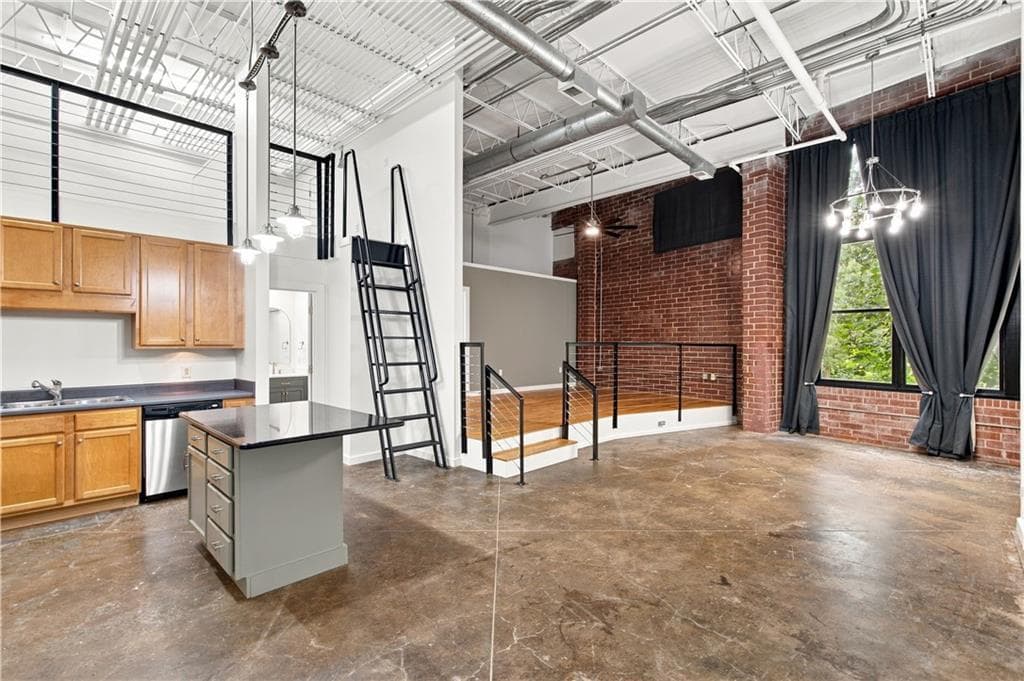 1 bedroom, 1 bathroom, 1,017 sq ft condominium for sale at 174 Chester Avenue 110, Atlanta, GA 30316 — photo 4