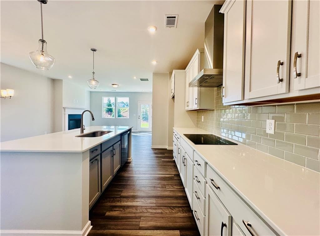 4 bedroom, 3 bathroom, 2,547 sq ft single family residence for sale at 4446 Buttonwood Lane, Lilburn, GA 30047 — photo 6