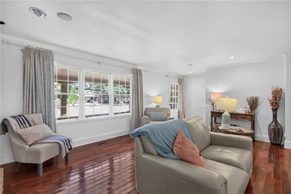 5 bedroom, 3 bathroom, 3,644 sq ft single family residence for sale at 8928 Orchard Drive, Douglasville, GA 30134 — photo 7