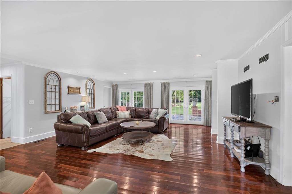 5 bedroom, 3 bathroom, 3,644 sq ft single family residence for sale at 8928 Orchard Drive, Douglasville, GA 30134 — photo 3