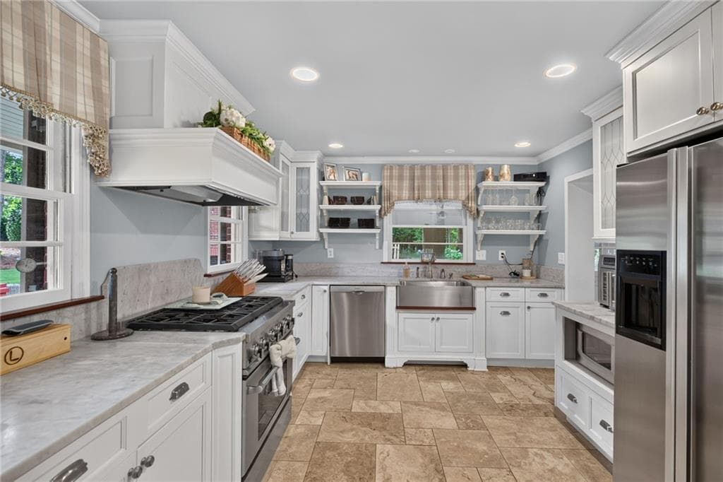 5 bedroom, 3 bathroom, 3,644 sq ft single family residence for sale at 8928 Orchard Drive, Douglasville, GA 30134 — photo 9
