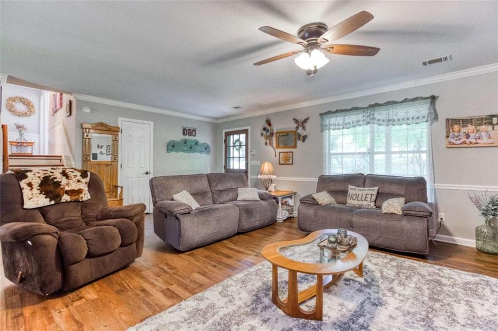 3 bedroom, 2 bathroom, 2,084 sq ft single family residence for sale at 4234 Timber Trace Road, Loganville, GA 30052 — photo 8