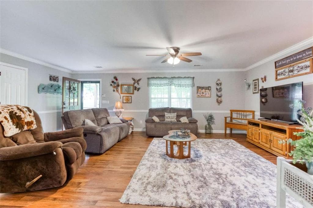 3 bedroom, 2 bathroom, 2,084 sq ft single family residence for sale at 4234 Timber Trace Road, Loganville, GA 30052 — photo 10