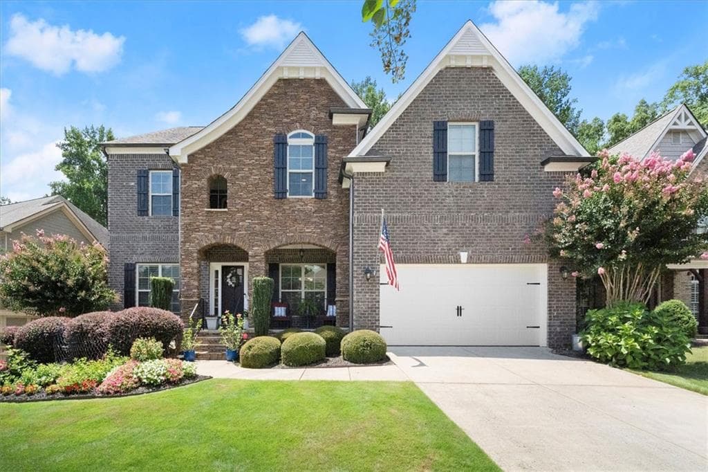 5 bedroom, 4 bathroom, 4,448 sq ft single family residence for sale at 4535 Manor Creek Drive, Cumming, GA 30040