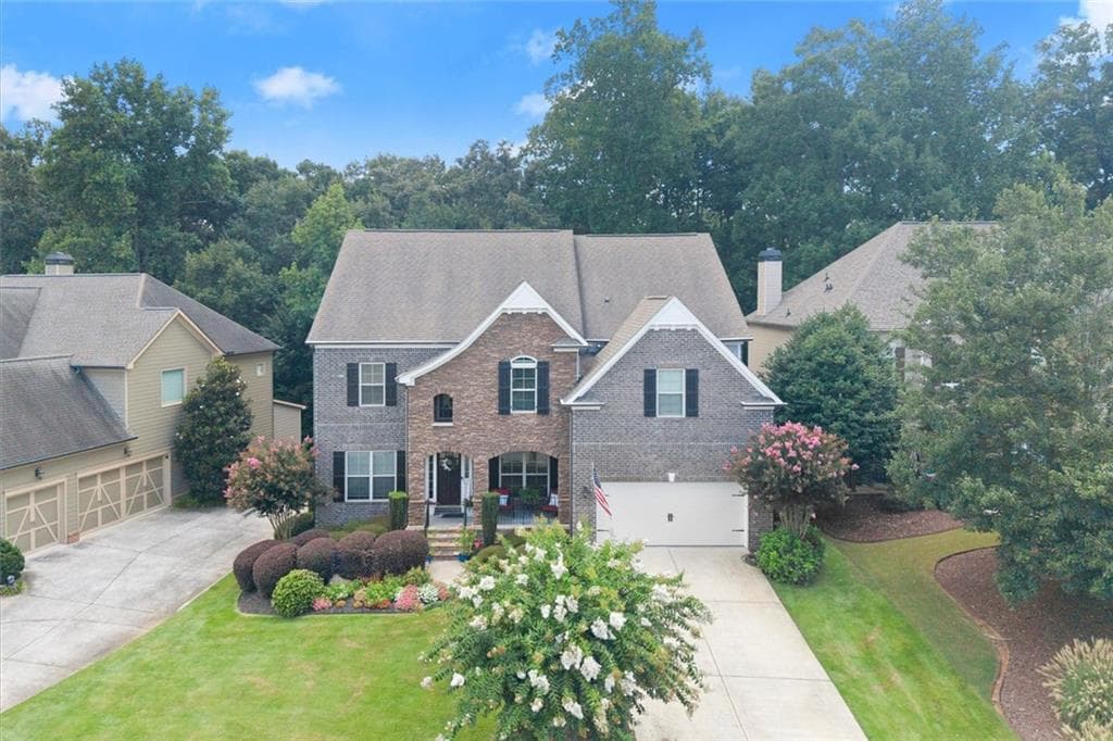 5 bedroom, 4 bathroom, 4,448 sq ft single family residence for sale at 4535 Manor Creek Drive, Cumming, GA 30040 — photo 2