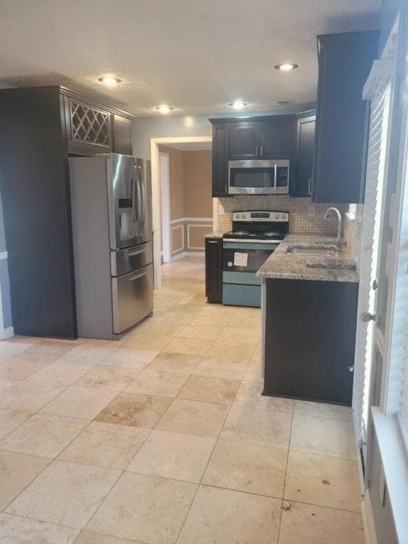 4 bedroom, 3 bathroom, 2,000 sq ft single family residence for rent at 2777 Green Estates Drive, Snellville, GA 30078 for $2,350 a month — photo 3