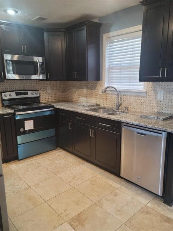4 bedroom, 3 bathroom, 2,000 sq ft single family residence for rent at 2777 Green Estates Drive, Snellville, GA 30078 for $2,350 a month — photo 6