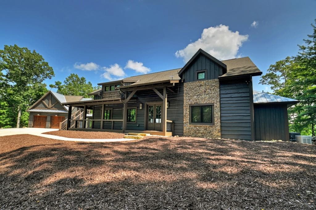 6 bedroom, 5 bathroom, 4,692 sq ft single family residence for sale at 440 Cochise Road, Blue Ridge, GA 30513