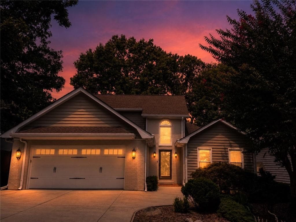 4 bedroom, 4 bathroom, 4,802 sq ft single family residence for sale at 10120 Kinross Road, Roswell, GA 30076