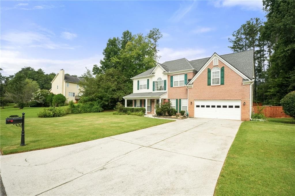 4 bedroom, 3 bathroom, 2,778 sq ft single family residence for sale at 2116 Caneridge Drive, Marietta, GA 30064 — photo 2