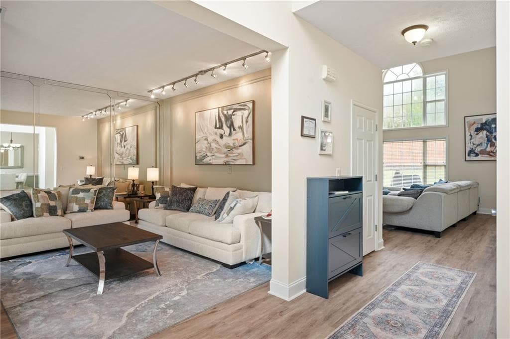 4 bedroom, 3 bathroom, 2,778 sq ft single family residence for sale at 2116 Caneridge Drive, Marietta, GA 30064 — photo 7