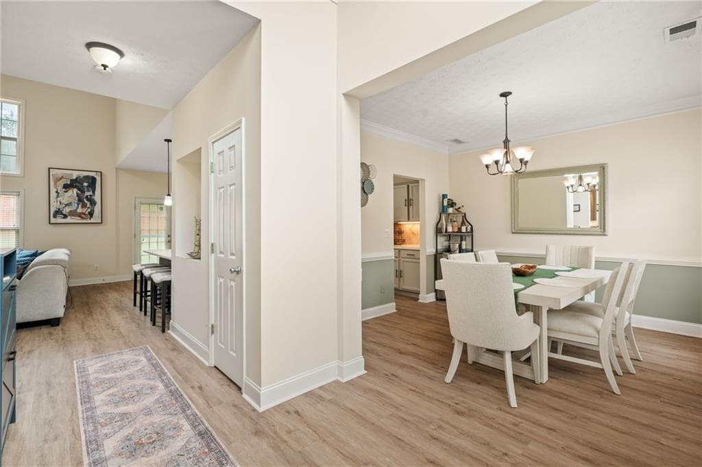 4 bedroom, 3 bathroom, 2,778 sq ft single family residence for sale at 2116 Caneridge Drive, Marietta, GA 30064 — photo 8