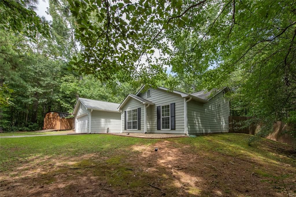 3 bedroom, 2 bathroom, 1,420 sq ft single family residence under contract at 4108 Churchill Court, Winston, GA 30187 — photo 2