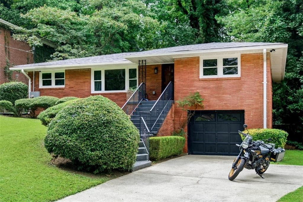 3 bedroom, 2 bathroom, 2,352 sq ft single family residence sold at 3028 Baker Ridge Drive, Atlanta, GA 30318