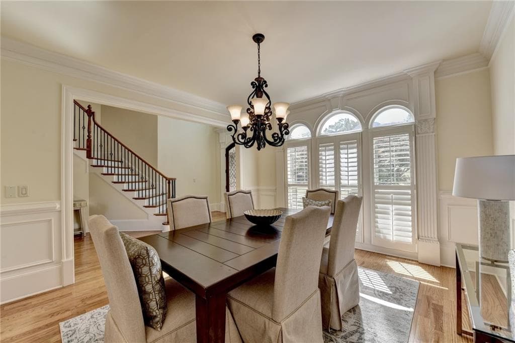 6 bedroom, 6 bathroom, 5,972 sq ft single family residence for sale at 9030 Moor Park Run, Duluth, GA 30097 — photo 9