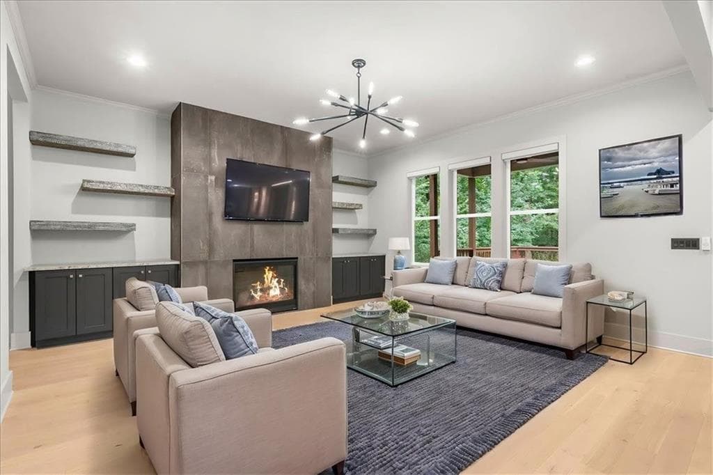 6 bedroom, 6 bathroom, 6,775 sq ft single family residence for sale at 4095 Ashford Dunwoody Road, Atlanta, GA 30319 — photo 3