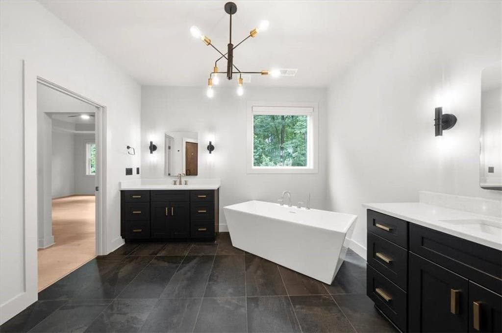 6 bedroom, 6 bathroom, 6,775 sq ft single family residence for sale at 4095 Ashford Dunwoody Road, Atlanta, GA 30319 — photo 7