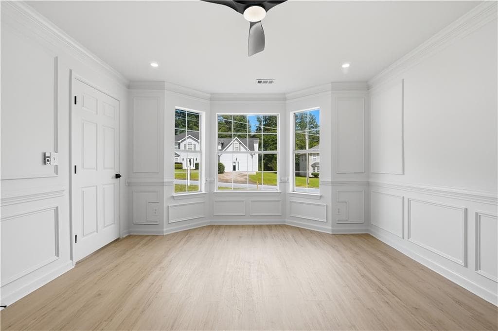 5 bedroom, 3 bathroom, 2,776 sq ft single family residence under contract at 3255 Clifton Farm Drive, Decatur, GA 30034 — photo 9