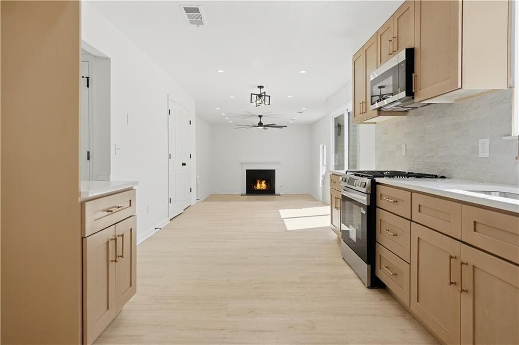 5 bedroom, 3 bathroom, 2,776 sq ft single family residence under contract at 3255 Clifton Farm Drive, Decatur, GA 30034 — photo 6
