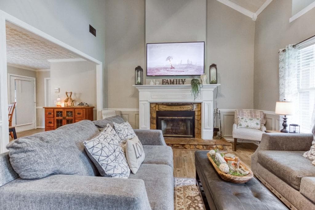 5 bedroom, 3 bathroom, 2,388 sq ft single family residence for sale at 1500 Double Springs Church Road, Monroe, GA 30656 — photo 3