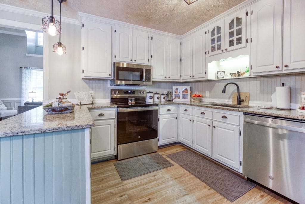 5 bedroom, 3 bathroom, 2,388 sq ft single family residence for sale at 1500 Double Springs Church Road, Monroe, GA 30656 — photo 7