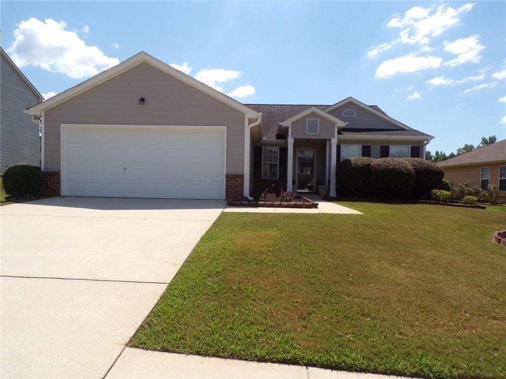 4 bedroom, 2 bathroom, 1,728 sq ft single family residence for rent at 7540 Old Chapel, College Park, GA 30349 for $2,200 a month — photo 2