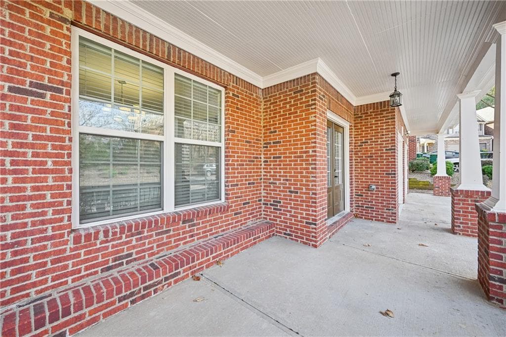 5 bedroom, 3 bathroom, 2,654 sq ft single family residence for sale at 2780 Smith Ridge Trace, Peachtree Corners, GA 30071 — photo 6