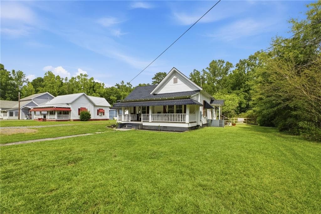 2 bedroom, 1 bathroom, 1,072 sq ft single family residence under contract at 199 Grady Road, Rockmart, GA 30153 — photo 3