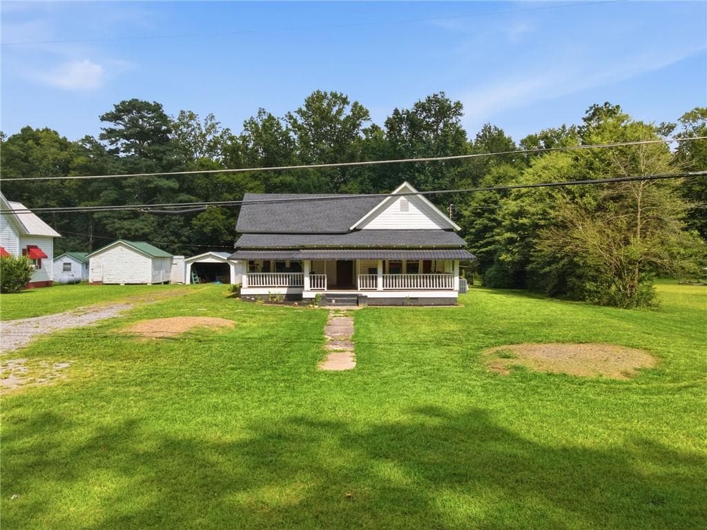 2 bedroom, 1 bathroom, 1,072 sq ft single family residence under contract at 199 Grady Road, Rockmart, GA 30153 — photo 6