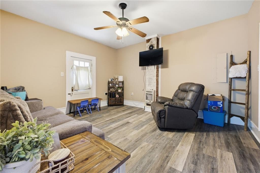 2 bedroom, 1 bathroom, 1,072 sq ft single family residence under contract at 199 Grady Road, Rockmart, GA 30153 — photo 9