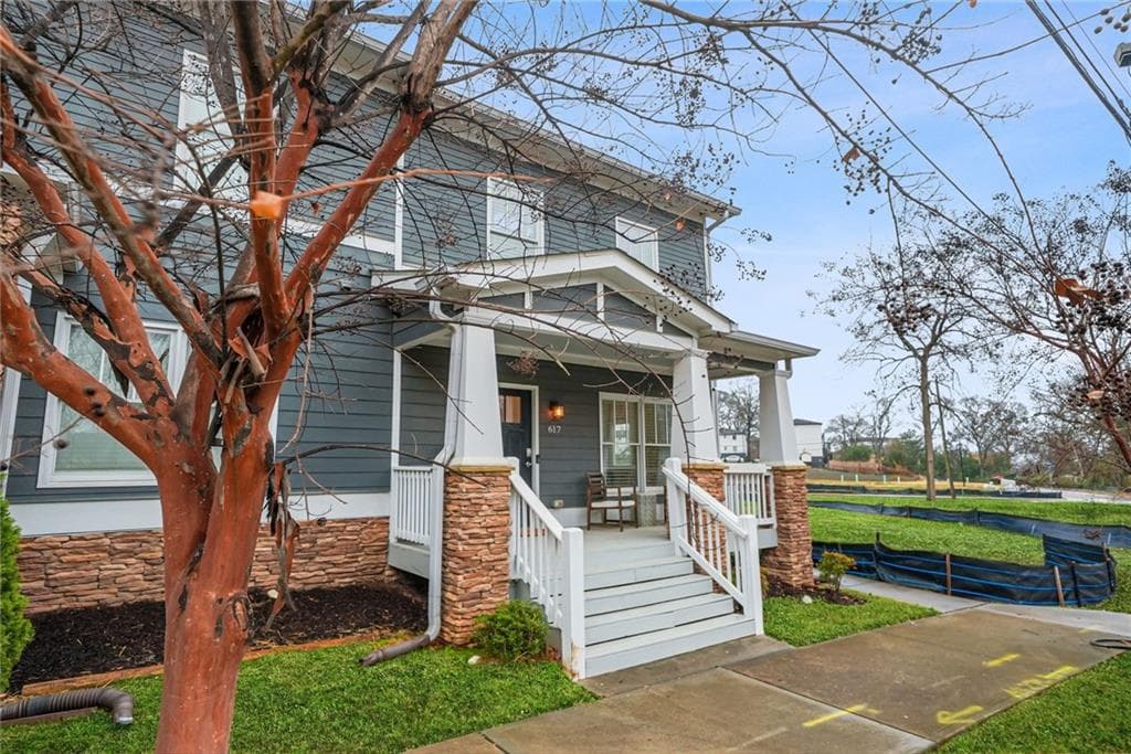 4 bedroom, 3 bathroom, 1,720 sq ft townhouse for rent at 617 Chestnut Street, Hapeville, GA 30354 for $2,400 a month — photo 3