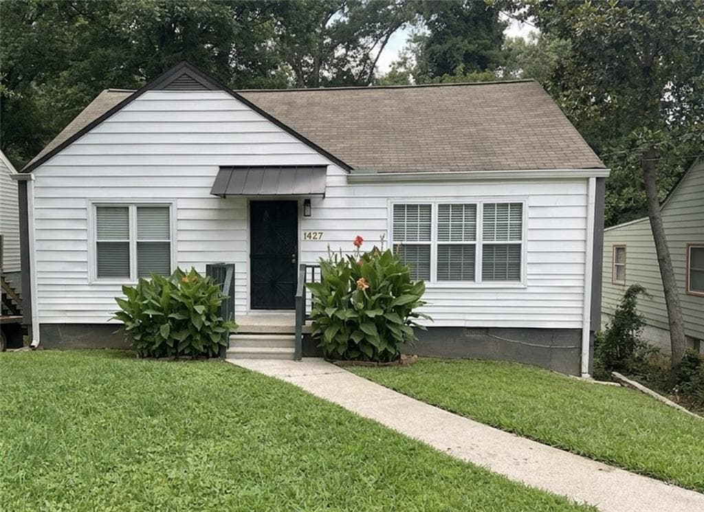 2 bedroom, 1 bathroom, 910 sq ft single family residence for sale at 1427 Westmont Road, Atlanta, GA 30311