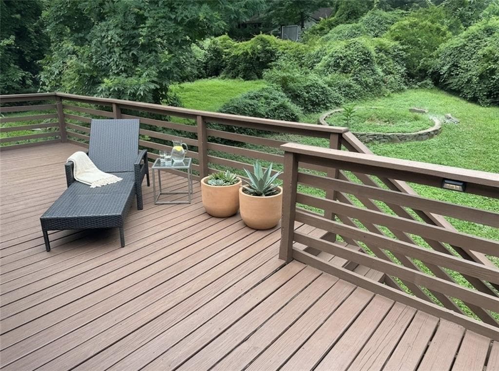 2 bedroom, 1 bathroom, 910 sq ft single family residence for sale at 1427 Westmont Road, Atlanta, GA 30311 — photo 3