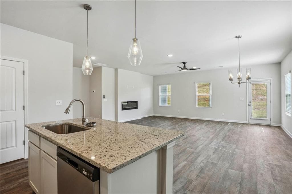 4 bedroom, 3 bathroom, 2,000 sq ft single family residence for sale at 140 Orwell Drive, Social Circle, GA 30025 — photo 4