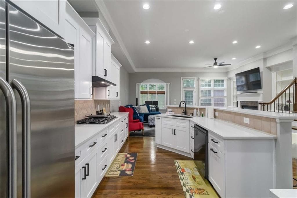 3 bedroom, 4 bathroom, 3,069 sq ft townhouse for sale at 4280 Kingston Gate Cove, Atlanta, GA 30341 — photo 8