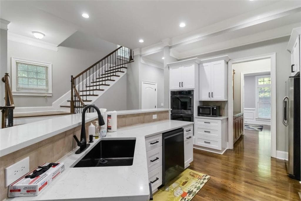 3 bedroom, 4 bathroom, 3,069 sq ft townhouse for sale at 4280 Kingston Gate Cove, Atlanta, GA 30341 — photo 10