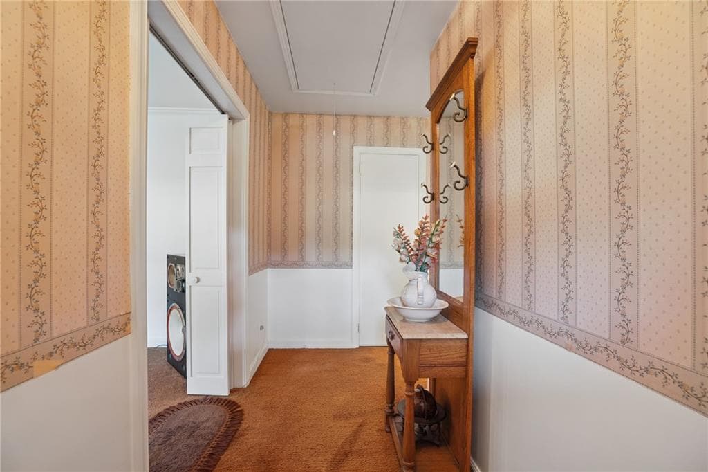 3 bedroom, 3 bathroom, 1,779 sq ft single family residence for sale at 294 Elden Drive, Sandy Springs, GA 30342 — photo 3