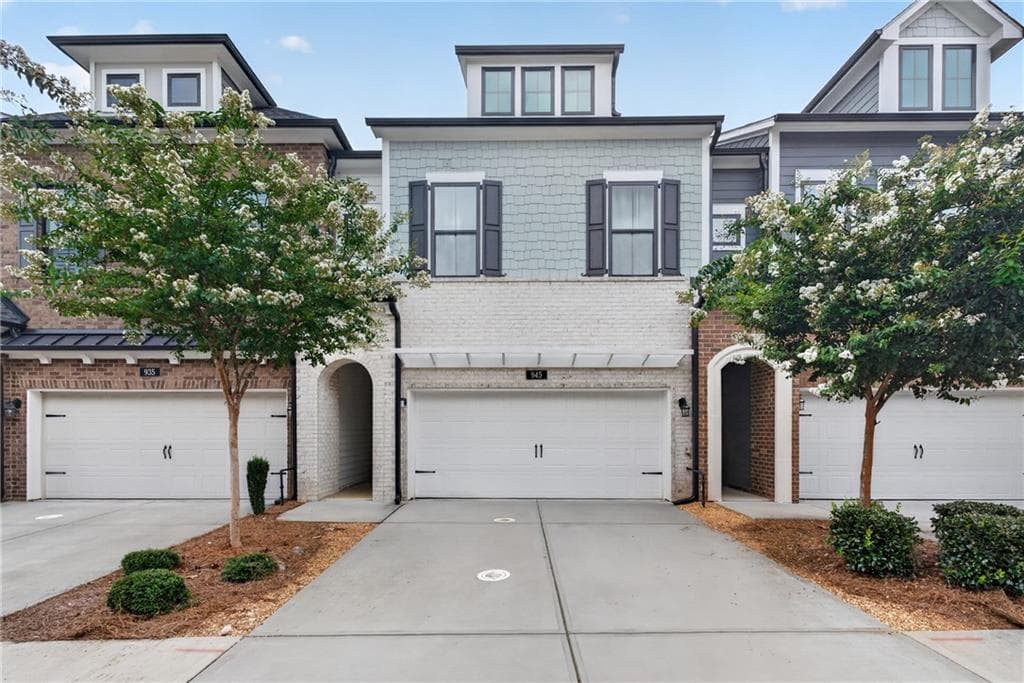 945 Kenway Avenue, Roswell, GA 30076 — most recent listing photo