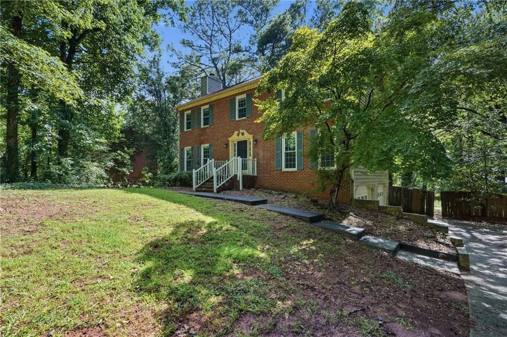 4 bedroom, 3 bathroom, 2,352 sq ft single family residence for sale at 1985 Wrights Way, Jonesboro, GA 30236 — photo 2