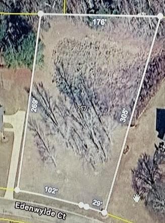 single family residence under contract at 257 Edenwylde Court, Hampton, GA 30228