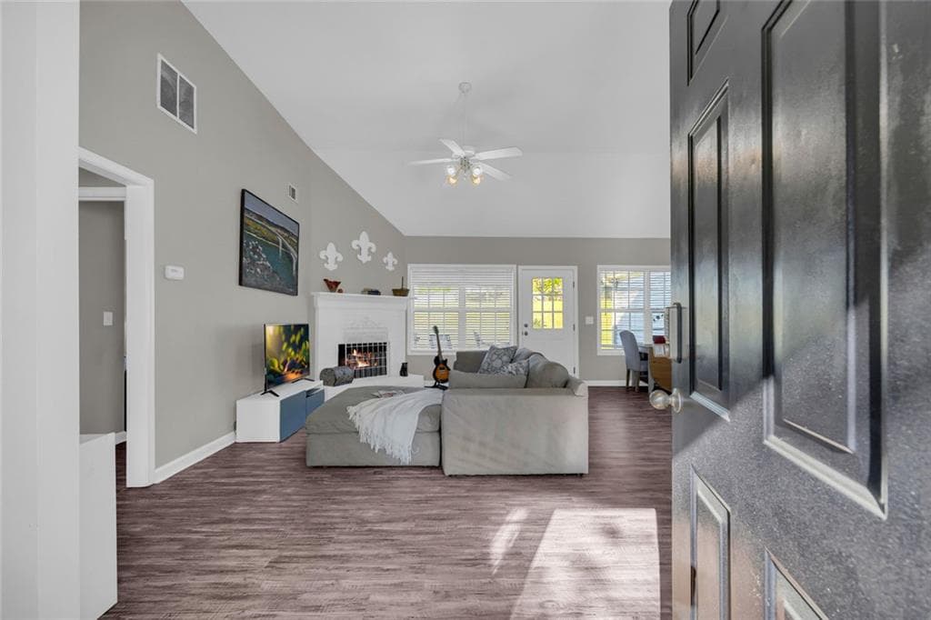 3 bedroom, 2 bathroom, 1,429 sq ft single family residence for sale at 678 Bailey Drive, Jefferson, GA 30549 — photo 8